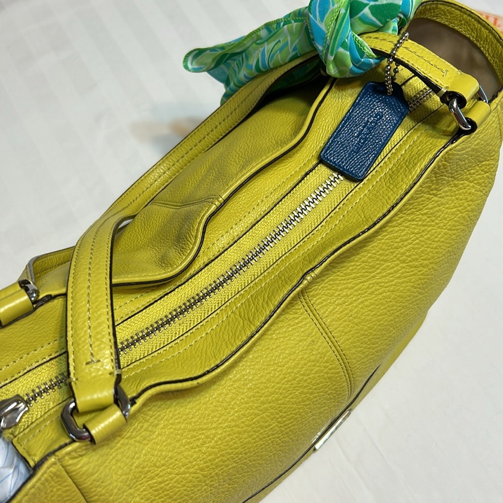 Coach Yellow Leather Shoulder Bag - Picture 3 of 10